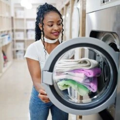 Omo Vloeibaar Wasmiddel Kleur - 100 Wasbeurten - Grootverpakking -Schoonmaakmiddelen Korting 1200x1200 61