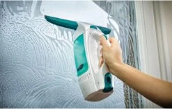 Leifheit Dry & Clean Ruitenreiniger Met Steel (43 Cm) En Inwasser Click System -Schoonmaakmiddelen Korting 1200x764 3