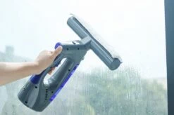 Swiss Pro+ Ruitenreiniger 3 In 1 WV 2 Blue Edition Window Vac - Ca. 120 M² - Waterzuiger - Incl. Smalle Zuigmond - Oplaadbaar - Raamwisser - Streeploos - Clicksystem - 2 Microvezeldoekjes - Met Sprayfunctie - Low Noise - Hepafilter -Schoonmaakmiddelen Korting 1200x799 33