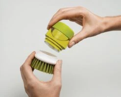 Joseph Joseph Afwasborstel Palm Scrub - Incl Houder - Grijs -Schoonmaakmiddelen Korting 1200x964 1