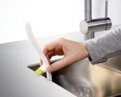 Joseph Joseph Edge Vaatwasborstel - Met Ingebouwde Gootsteensteun - Antraciet -Schoonmaakmiddelen Korting 1200x964 4