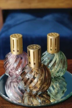 Ashleigh & Burwood Lampenolie Geurolie - Freesia & Orchid 250 Ml -Schoonmaakmiddelen Korting 800x1200 14